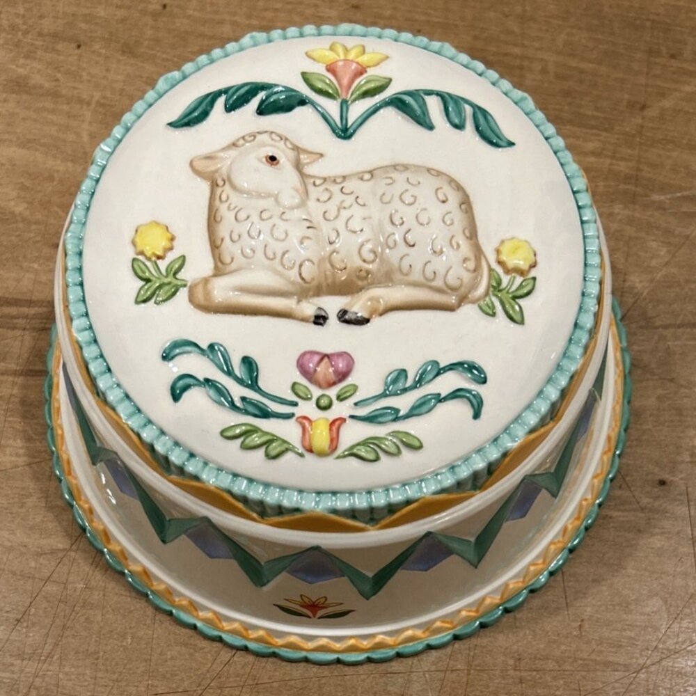 Vtg Gloria Vanderbilt Fine Porcelain Wall Mold Kitchen Decor Sheep Lamb Aqua